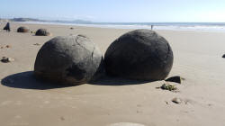 Moeraki Boulders